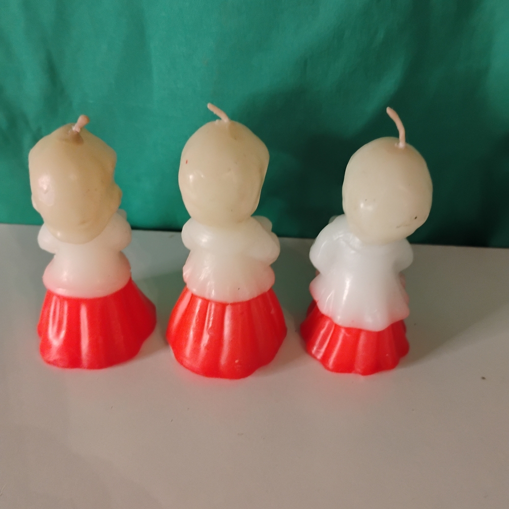The Vermont Country Store Christmas Carolers Candle Set - Picture 4 of 6